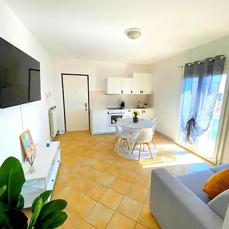 דירה Vista Apartment, פיומיצ'ינו